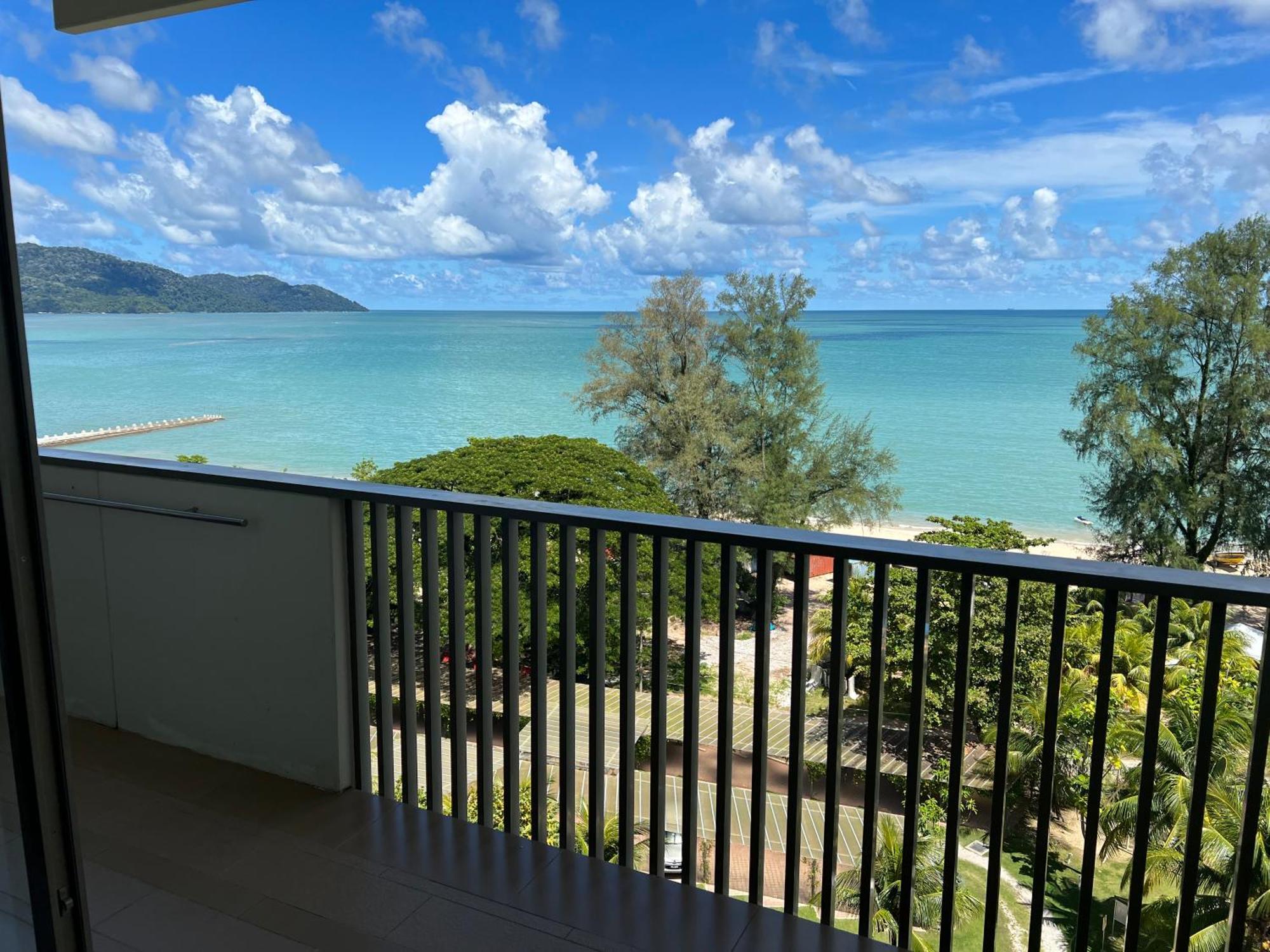 By The Sea Beach Front Apartment Batu Ferringhi Exterior foto